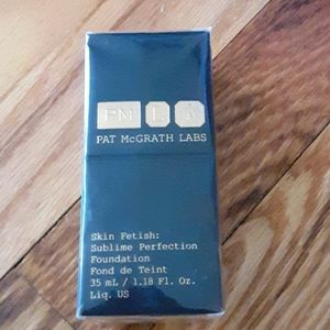 NIB PAT MCGRATH SKIN FETISH FOUNDATION 03